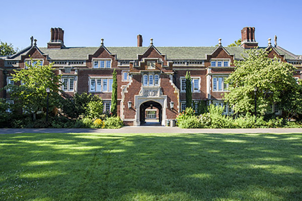 photo of Reed College Old Dorm Block