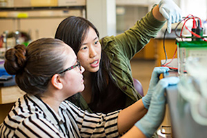 two students in a lab 