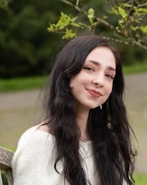 Headshot of Ashleen Smith.
