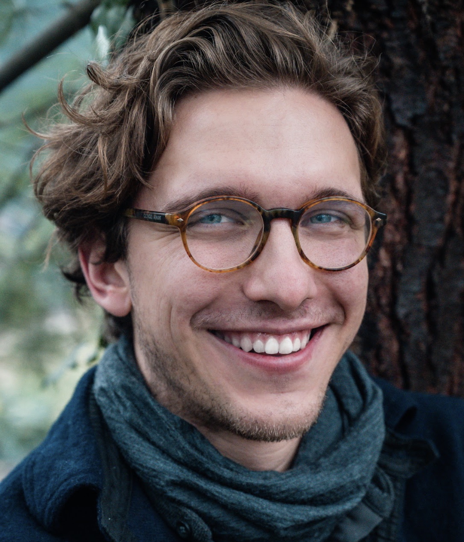 Gabriel Novak Headshot