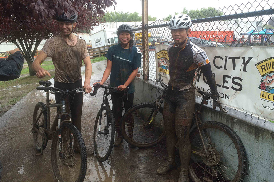 Down and dirty: bio students Anton Zaytsev &amp;#8217;18, Tiffany Thio &amp;#8217;19, and Jing Xian Ng &amp;#8217;17 go for a bike ride, Oregon-style.