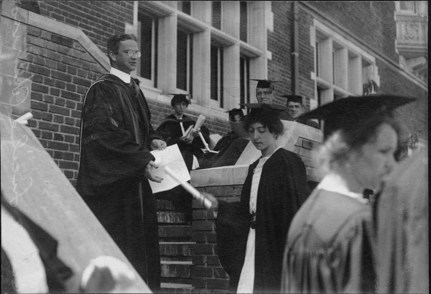 A DISCORDANT NOTE. President Foster awarded diplomas to Reed's first graduates in 1915. Howard Barlow &amp;#8217;15 didn&amp;#8217;t get one.