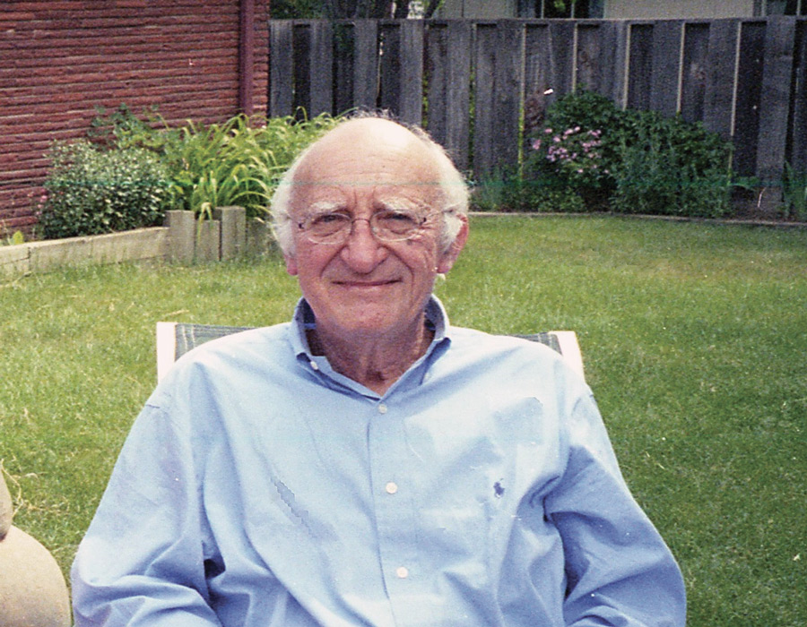 Photo of Robert  Warnock  ’52