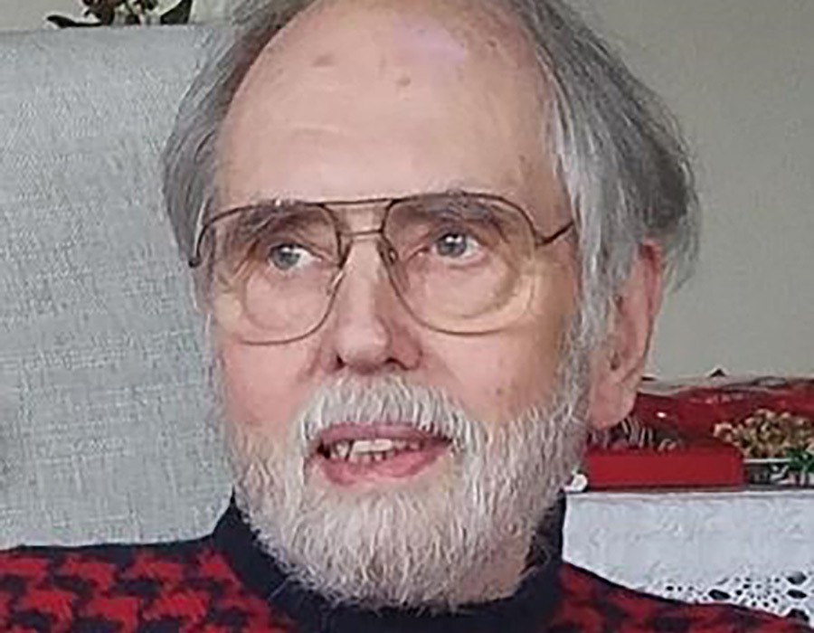 Photo of Robert  Hoyt  ’56