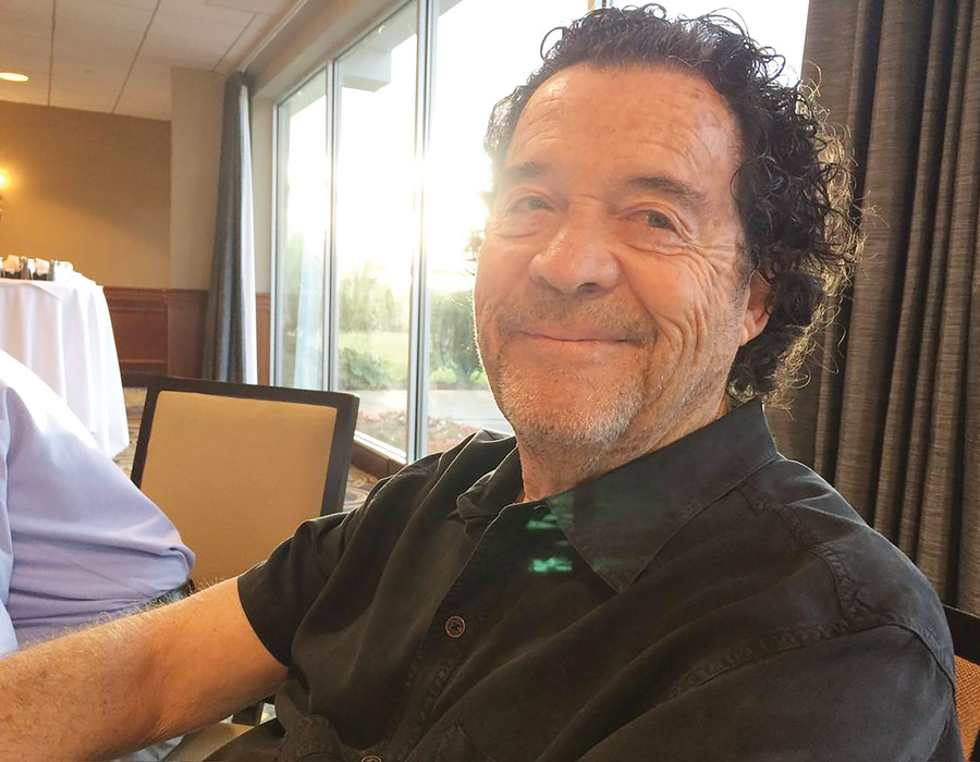 Photo of Reuben  Sandler  ’57